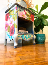 Load image into Gallery viewer, &#39;Amour des Fleur&#39; Hand-Painted Bedside Table/Nightstand